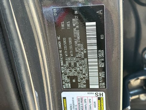 Used 2025 Lexus NX 300h AWD w/ Luxury Package image 30