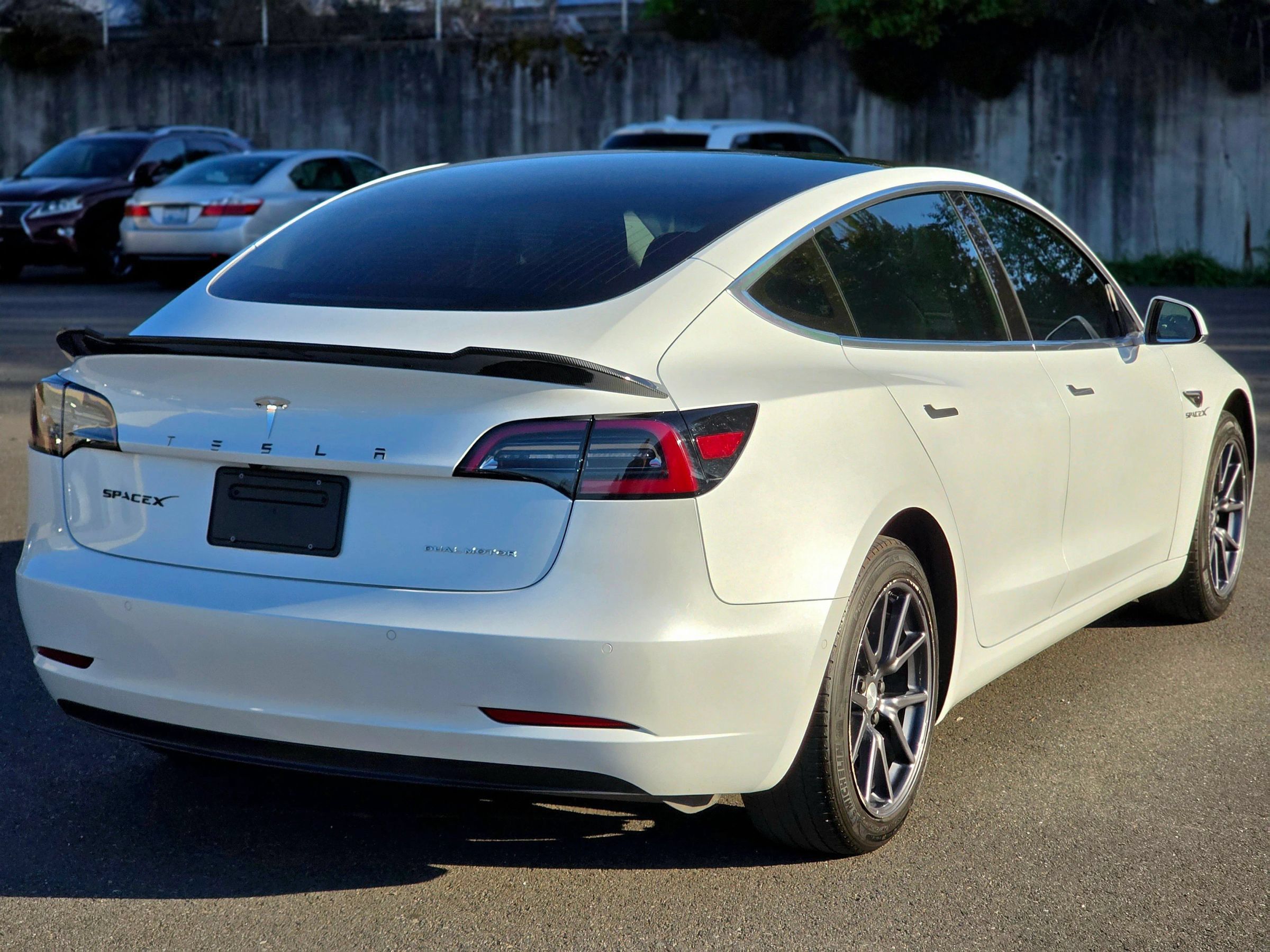 Used 2020 Tesla Model 3 Standard Range Plus RWD image 12