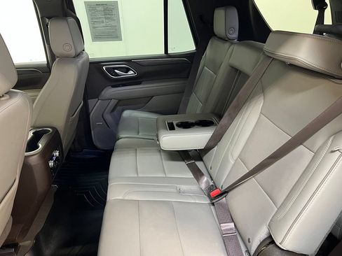 Used 2021 GMC Yukon SLT w/ SLT Luxury Package AWD/4WD image 29