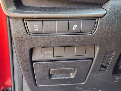 Used 2023 MAZDA MAZDA3 s FWD image 23