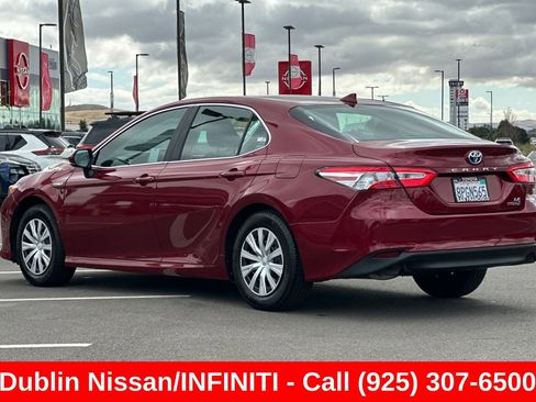 Used 2020 Toyota Camry LE w/ Sunroof Package FWD image 6