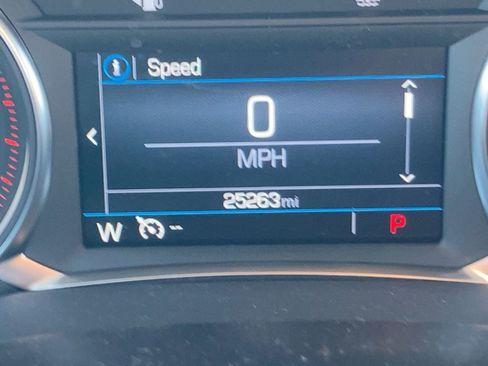 Used 2023 GMC Acadia SLE w/ Driver Convenience Package image 17