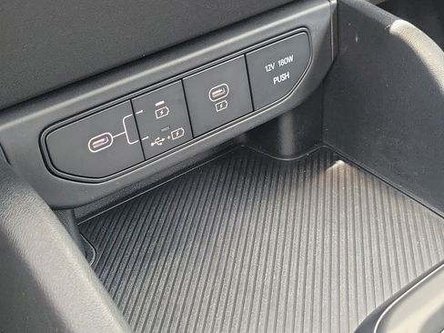 Used 2025 Kia K4 FWD image 26