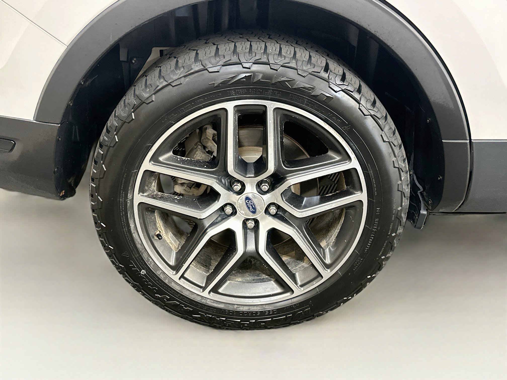Used 2019 Ford Explorer Sport w/ Equipment Group 401A AWD/4WD image 11