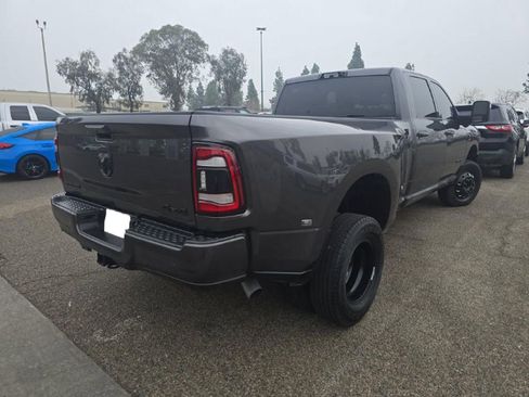 Used 2023 RAM 3500 Big Horn w/ Night Edition image 4