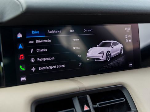 Certified 2023 Porsche Taycan image 33