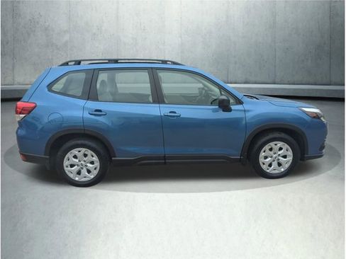 Used 2023 Subaru Forester AWD/4WD image 7