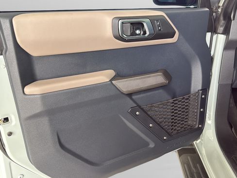 Used 2023 Ford Bronco Wildtrak AWD/4WD image 9