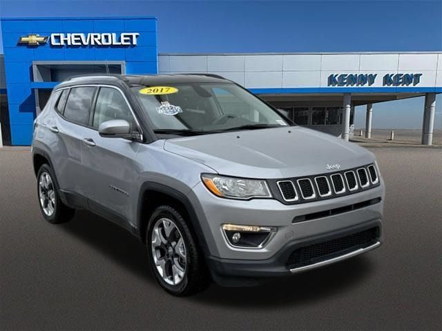 Used 2017 Jeep Compass Limited w/ Navigation Group AWD/4WD image 1