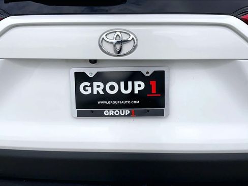 Used 2024 Toyota RAV4 XLE FWD image 10