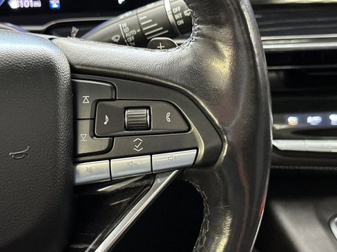 Used 2023 Cadillac Escalade Sport AWD/4WD image 32