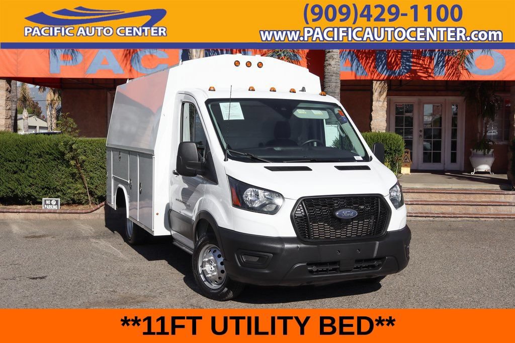 Used 2022 Ford Transit 350 DRW RWD image 1