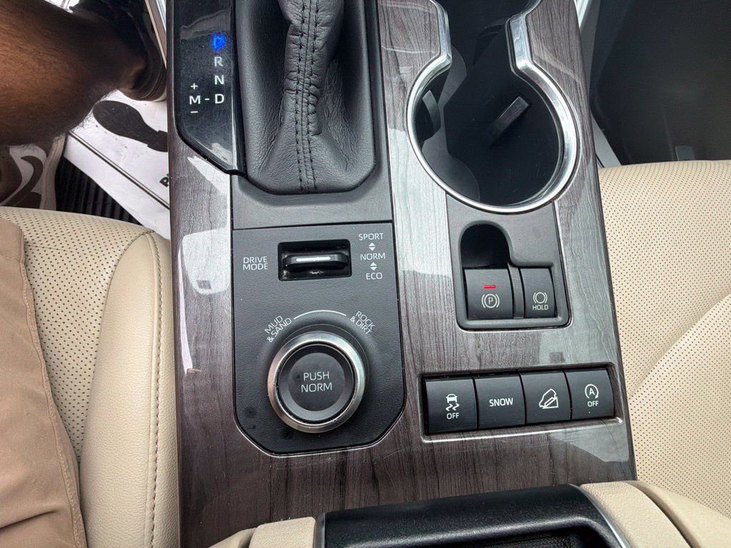 Used 2020 Toyota Highlander Limited AWD/4WD image 20