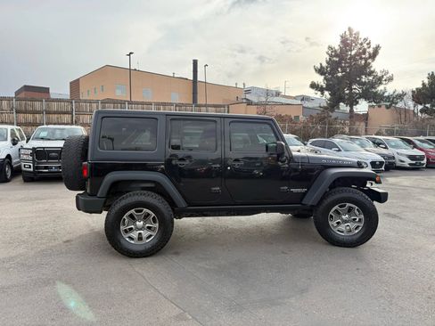 Used 2015 Jeep Wrangler Unlimited Rubicon w/ Connectivity Group image 6