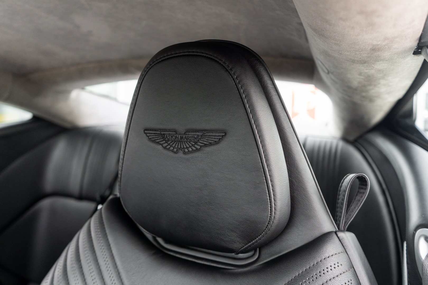 Used 2019 Aston Martin DB11 Coupe RWD image 5