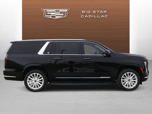 Certified 2025 Cadillac Escalade ESV Luxury image 6