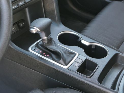 Used 2022 Kia Sportage LX image 27