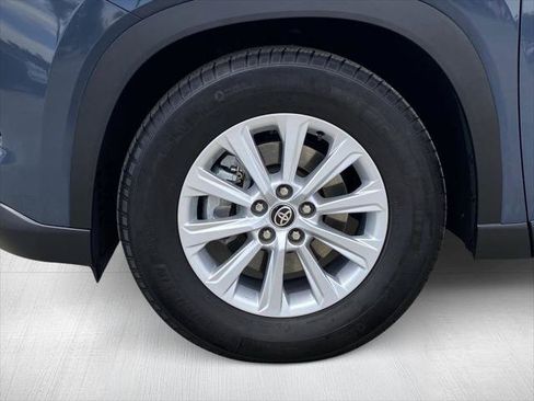 Certified 2024 Toyota Grand Highlander FWD image 15