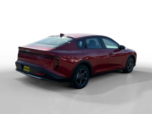 New 2025 Kia K4 LXS image 5