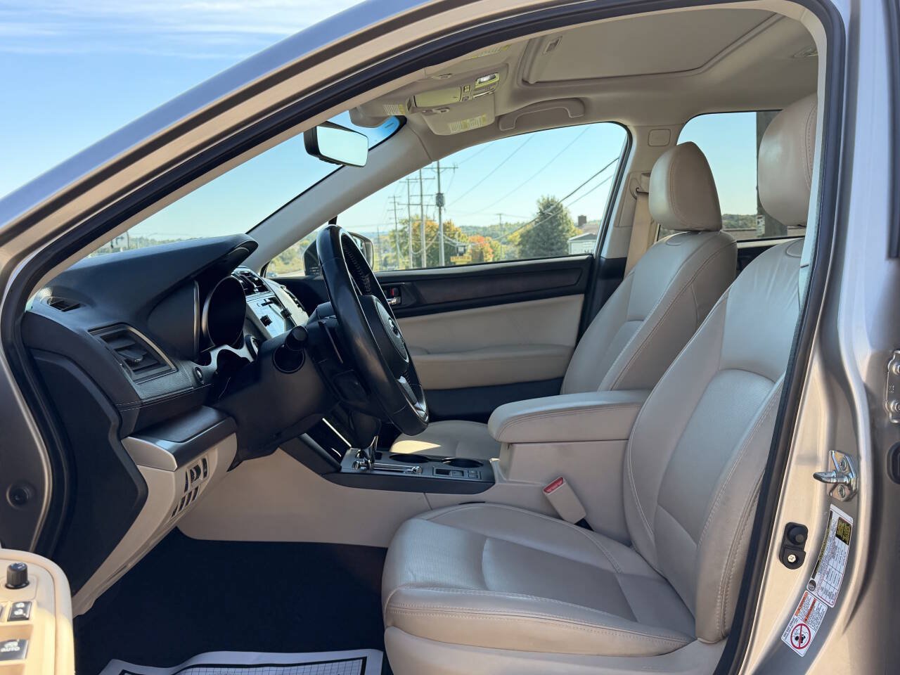 Used 2019 Subaru Outback 2.5i Limited AWD/4WD image 12