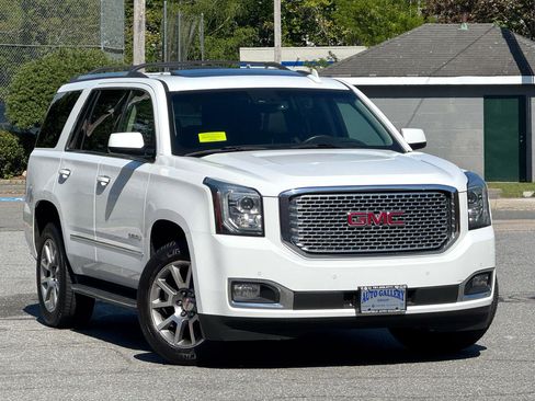 Used 2017 GMC Yukon Denali w/ Open Road Package image 1