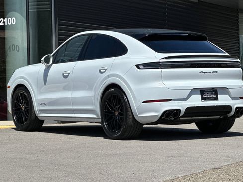 New 2026 Porsche Cayenne GTS AWD/4WD image 3