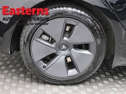Used 2023 Tesla Model 3 Standard Range RWD image 23