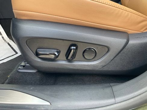 Used 2025 Lexus RX 350 Premium FWD image 12