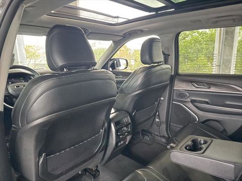 Certified 2024 Jeep Grand Cherokee Limited 4xe image 24