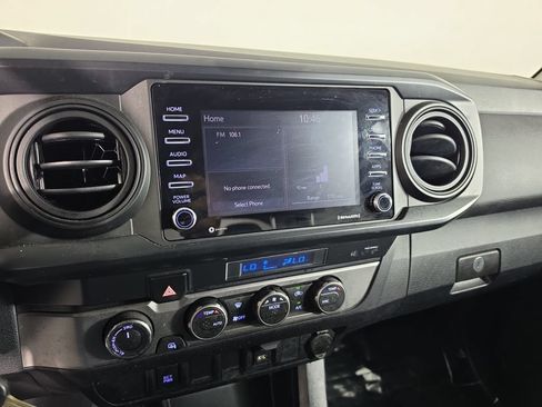 Certified 2022 Toyota Tacoma SR AWD/4WD image 17