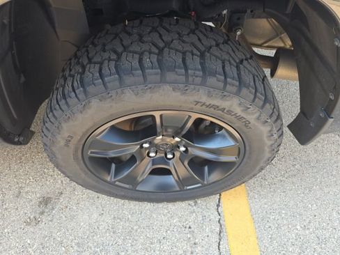 Used 2022 RAM 1500 Big Horn AWD/4WD image 12