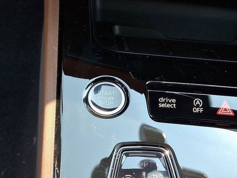 Used 2025 Audi A5 2.0T Premium image 18