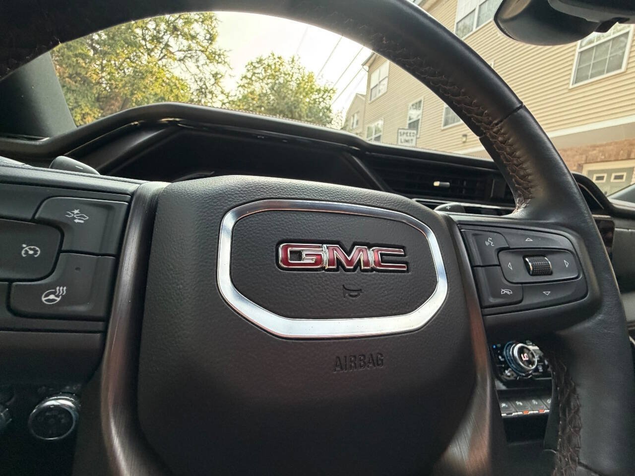 Used 2023 GMC Sierra 1500 AT4 w/ AT4 Premium Package AWD/4WD image 25