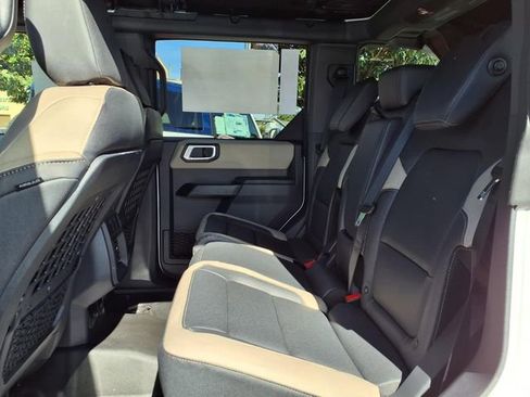 New 2026 Ford Bronco Big Bend w/ Black Diamond Package image 7