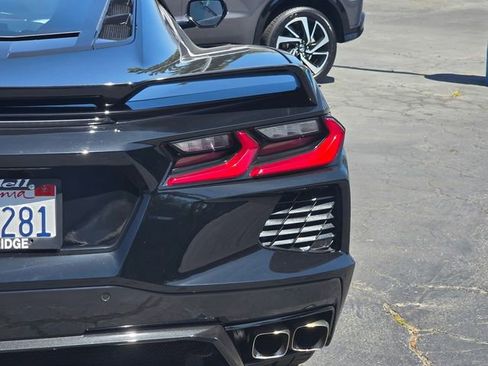Used 2021 Chevrolet Corvette Stingray Coupe w/ Z51 Performance Package RWD image 8