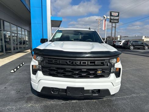 Used 2022 Chevrolet Silverado 1500 Custom image 3