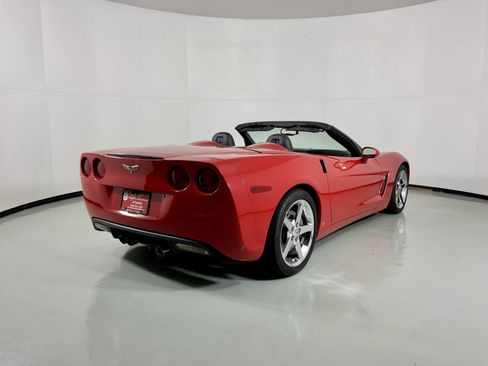 Used 2008 Chevrolet Corvette Convertible w/ Preferred Equipment Group image 2