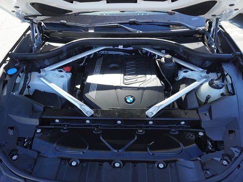 Used 2023 BMW X5 xDrive40i w/ Premium Package image 28