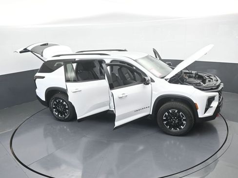 Used 2024 Chevrolet Traverse Z71 w/ Enhanced Driving Package image 85