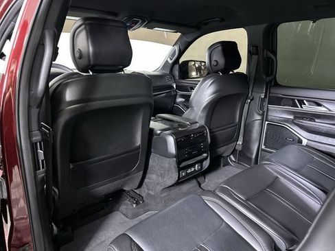 Used 2024 Jeep Wagoneer 4WD w/ Convenience Group I image 22