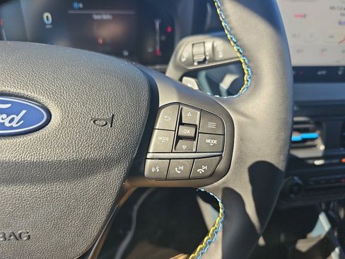 New 2025 Ford Maverick Lobo image 37