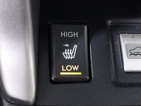 Used 2018 Subaru Forester 2.5i Premium image 21