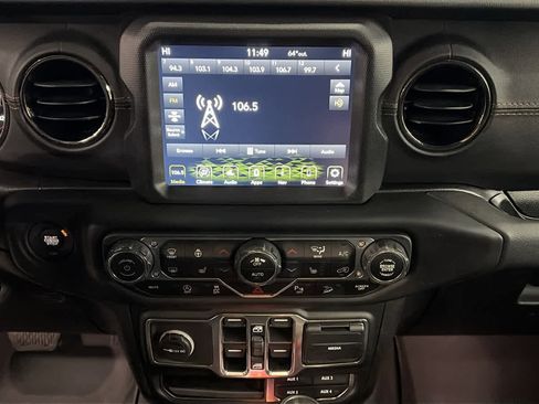 Used 2021 Jeep Wrangler Unlimited Sahara image 14