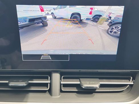 New 2026 Chevrolet Trax RS w/ Sunroof Package FWD image 13