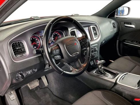 Used 2022 Dodge Charger SXT image 18