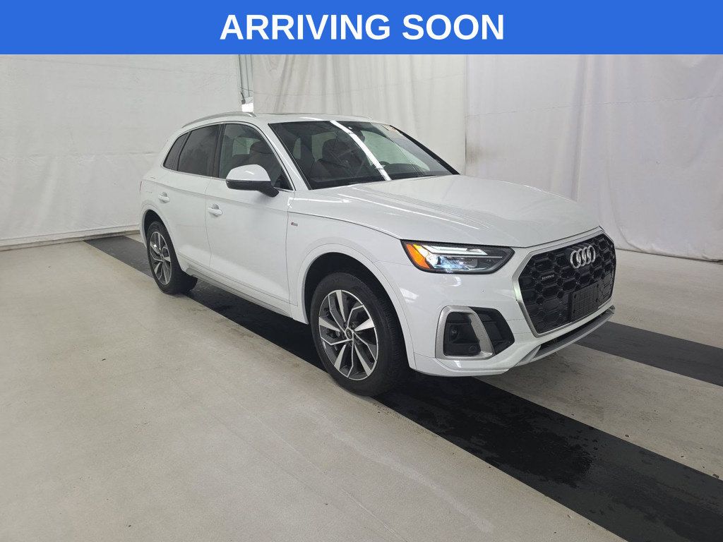 Used 2023 Audi Q5 2.0T Premium Plus w/ Premium Plus Package AWD/4WD image 2