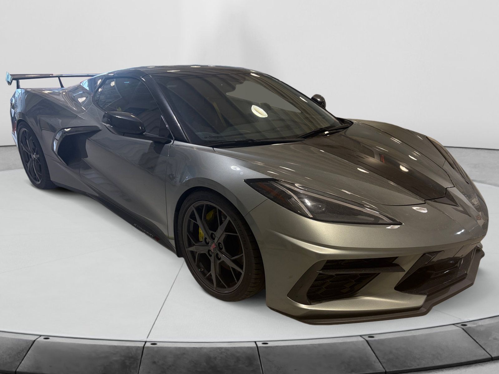 Used 2023 Chevrolet Corvette Stingray Premium Conv w/ Z51 Performance Package RWD image 6