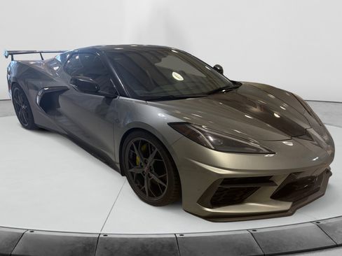 Used 2023 Chevrolet Corvette Stingray Premium Conv w/ Z51 Performance Package RWD image 6