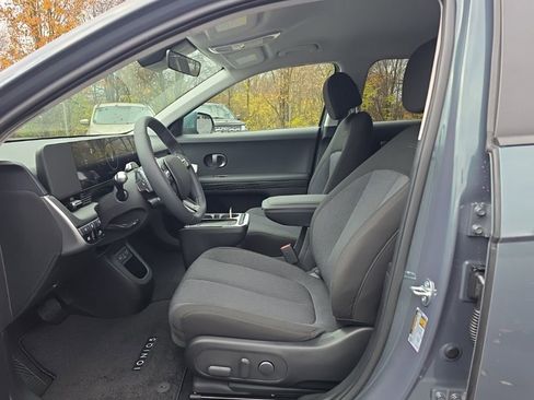 Used 2025 Hyundai Ioniq 5 SE image 15