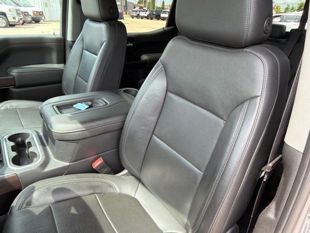 Used 2019 GMC Sierra 1500 SLT w/ SLT Premium Plus Package AWD/4WD image 17
